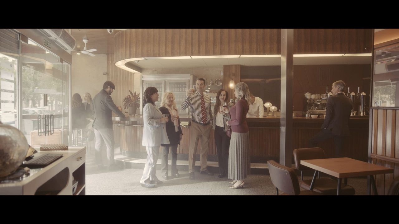 camera_café_ernesto_sevilla_arturo_vals_cine_