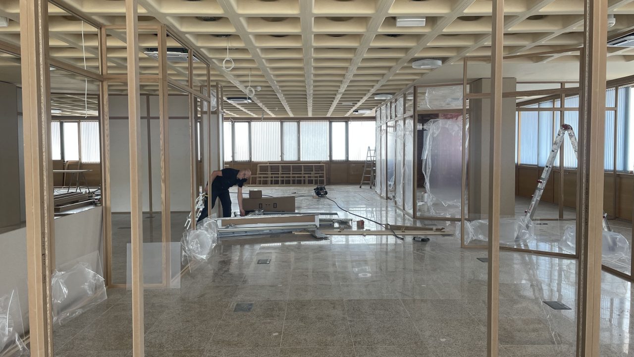 decorados_camera_café_ernesto_sevilla_arturo_vals_cine_