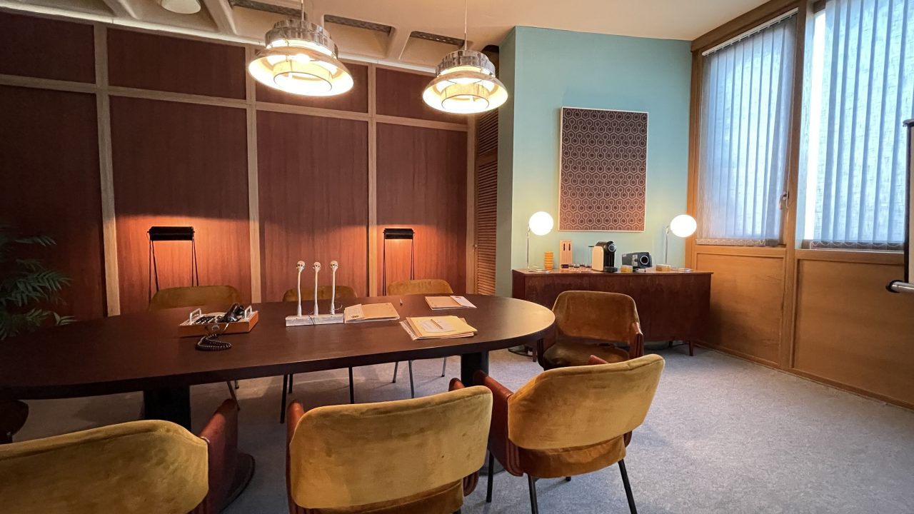 decorados_camera_café_ernesto_sevilla_arturo_vals_cine_