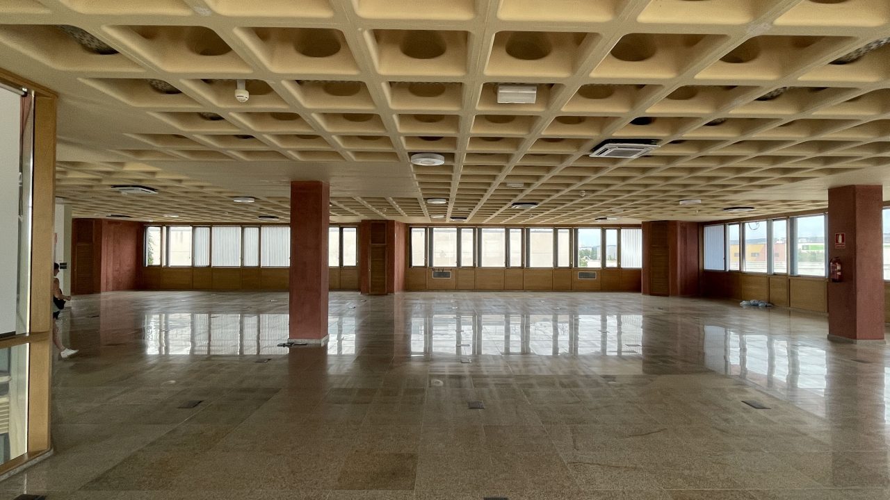 decorados_camera_café_ernesto_sevilla_arturo_vals_cine_